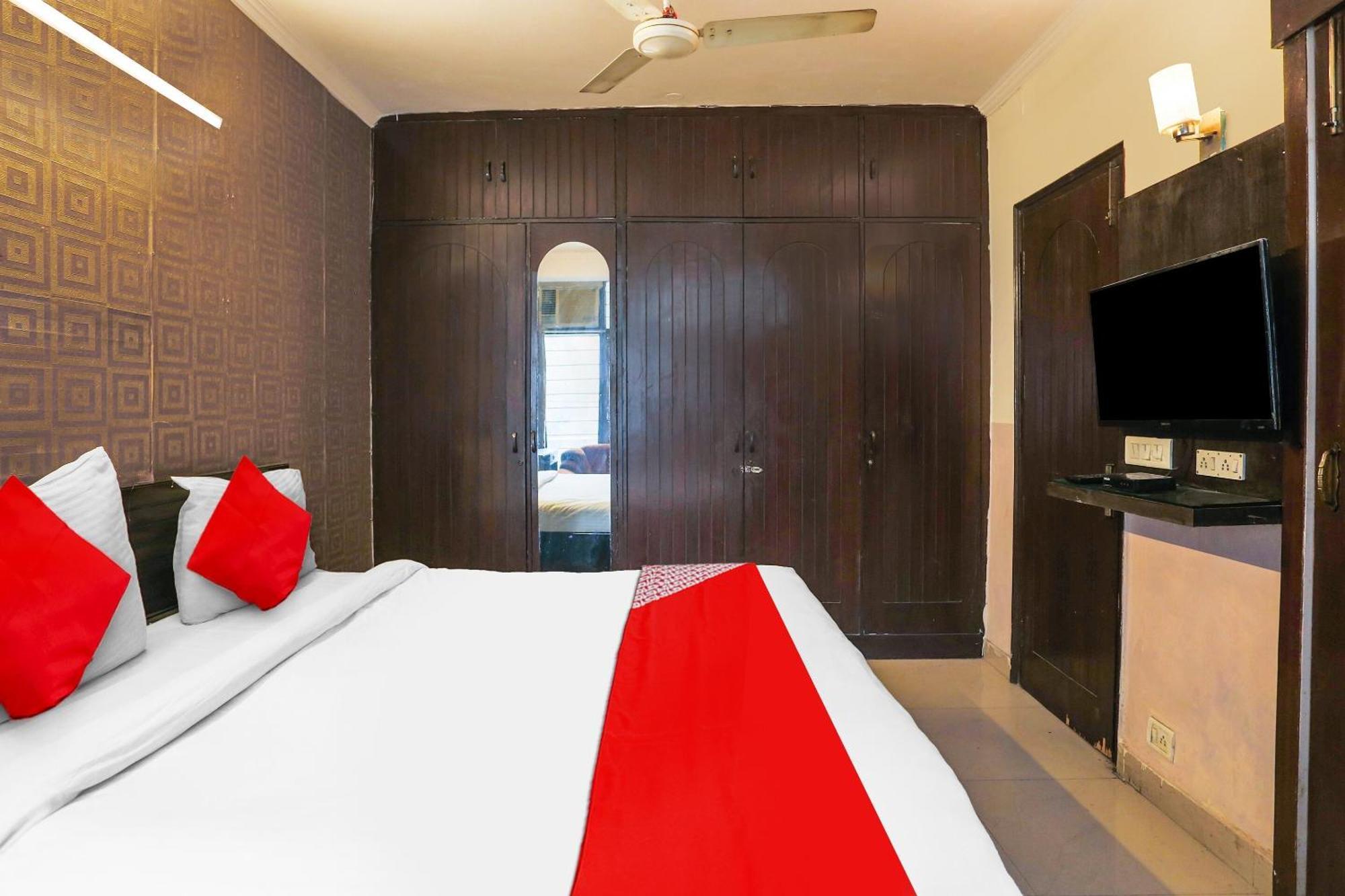 Hotel O Royal Galaxy New Delhi Eksteriør bilde