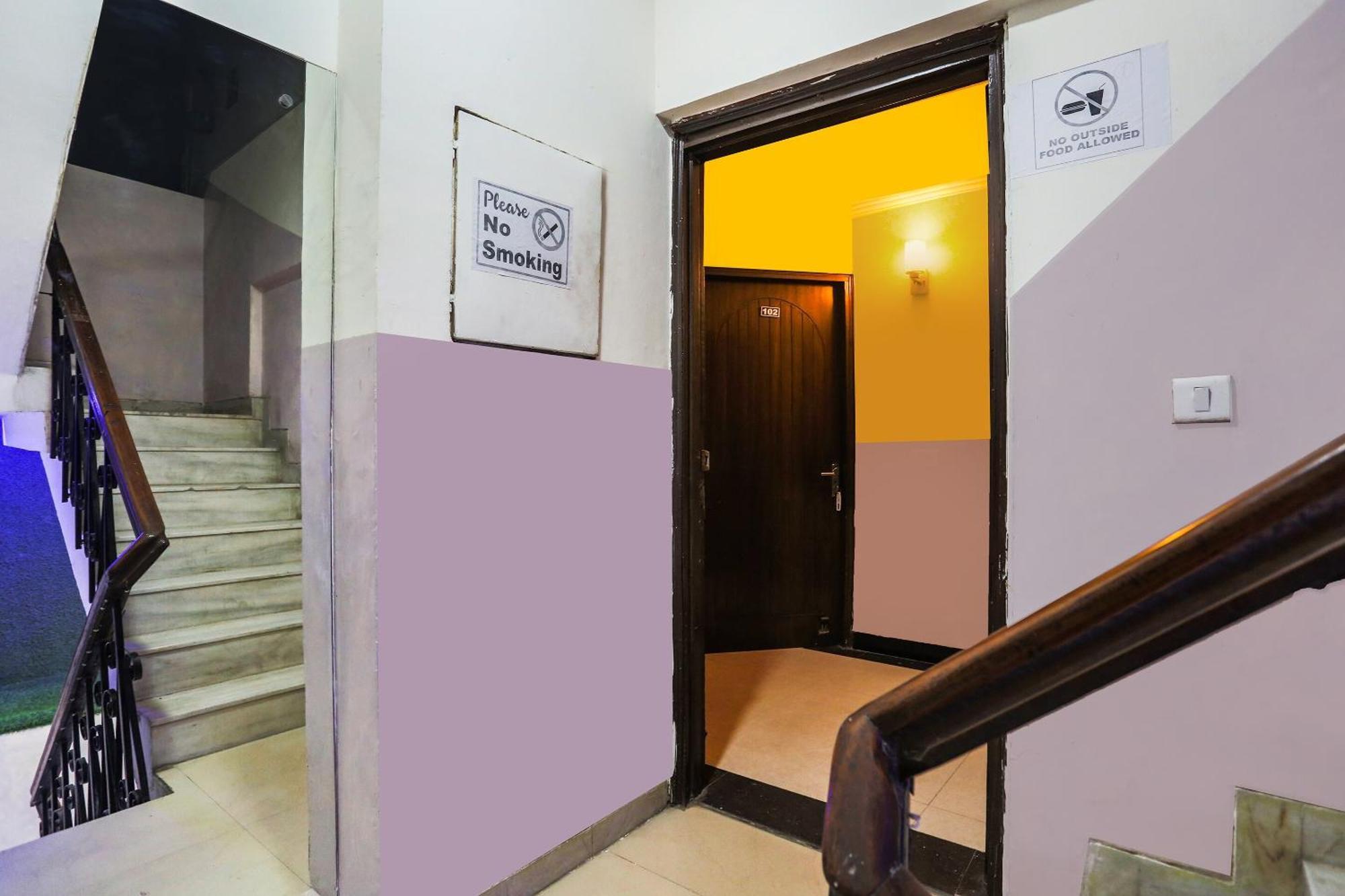 Hotel O Royal Galaxy New Delhi Eksteriør bilde
