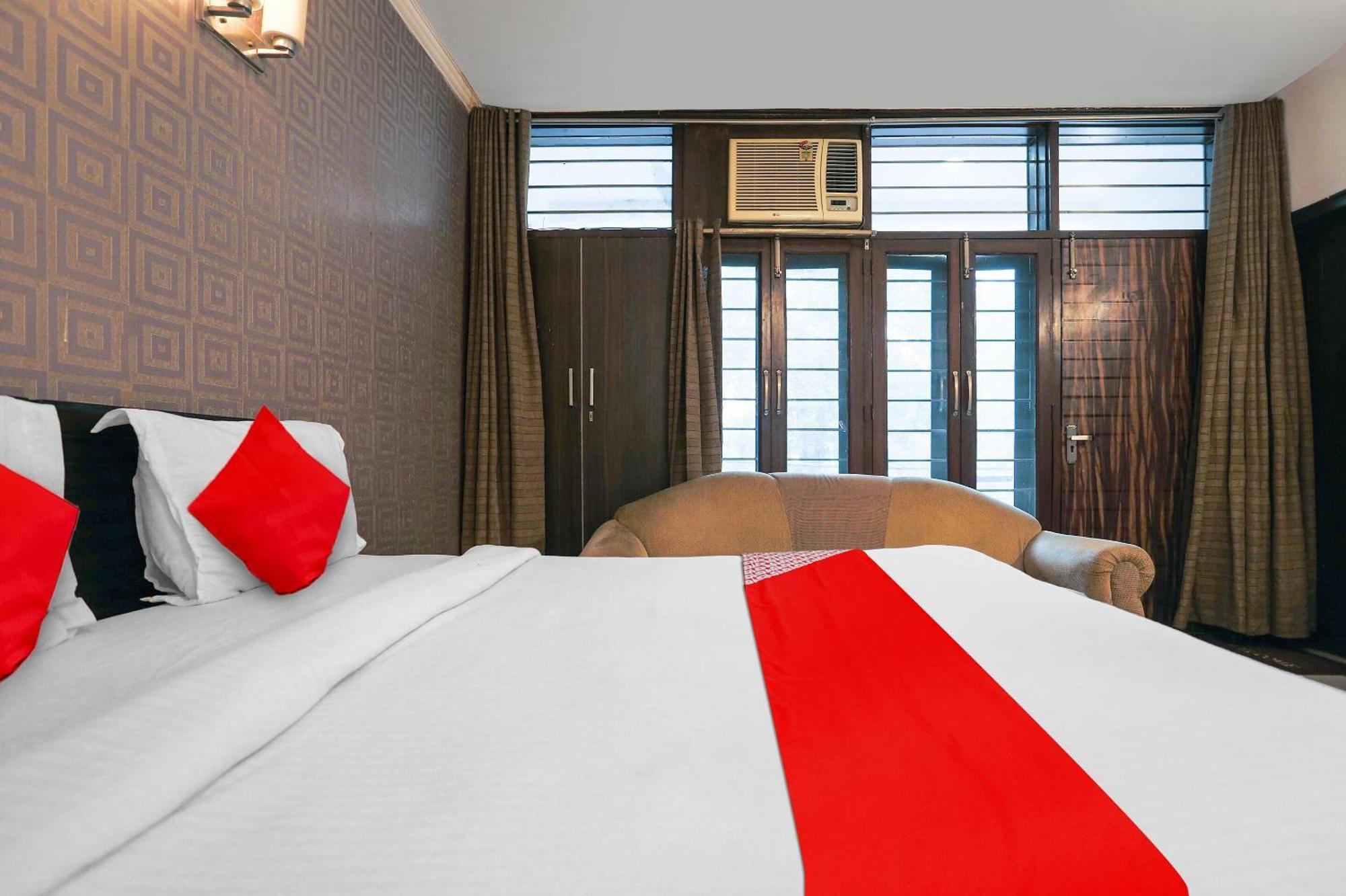 Hotel O Royal Galaxy New Delhi Eksteriør bilde