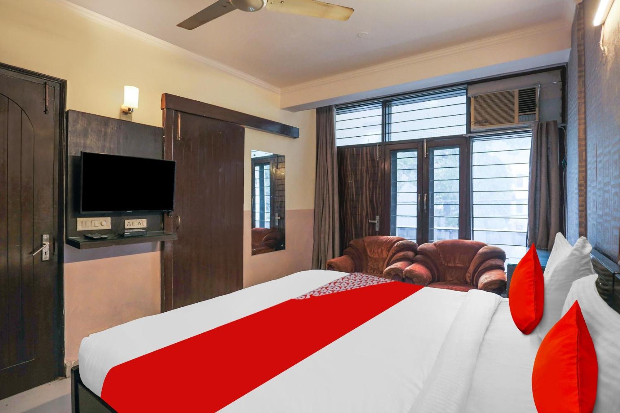 Hotel O Royal Galaxy New Delhi Eksteriør bilde