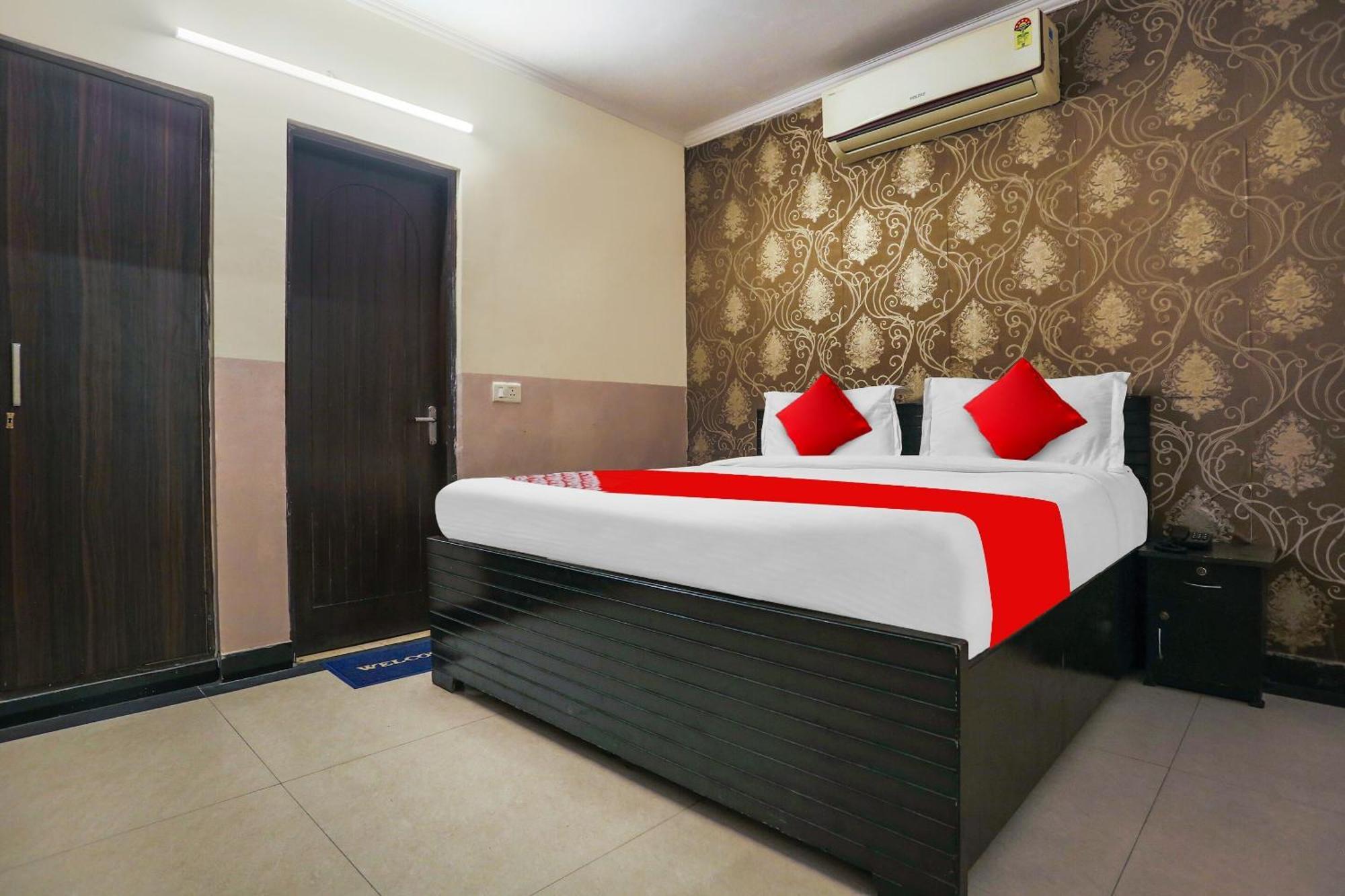 Hotel O Royal Galaxy New Delhi Eksteriør bilde
