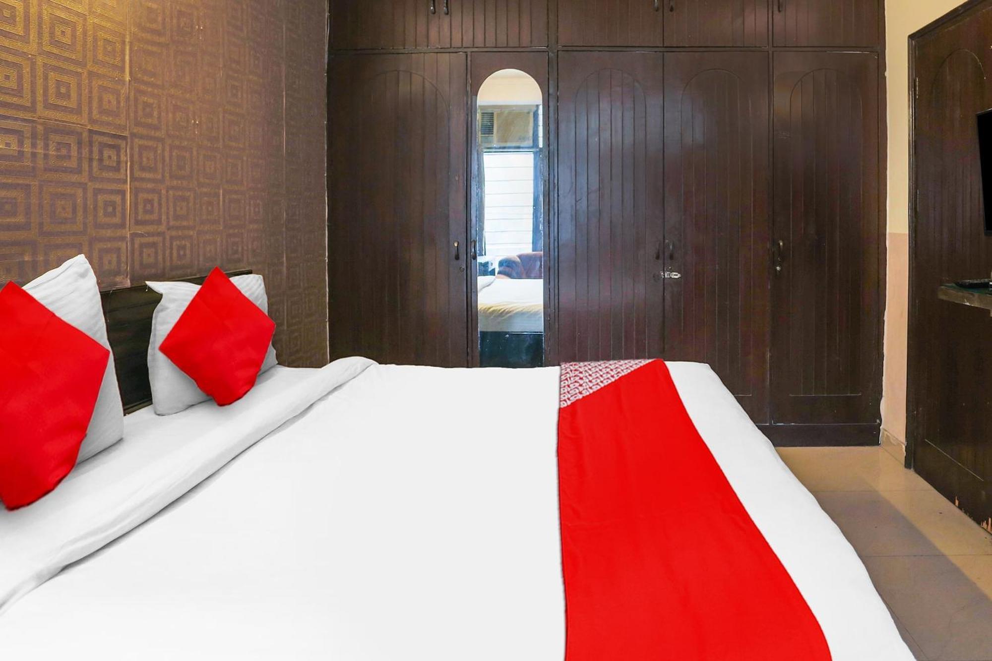 Hotel O Royal Galaxy New Delhi Eksteriør bilde