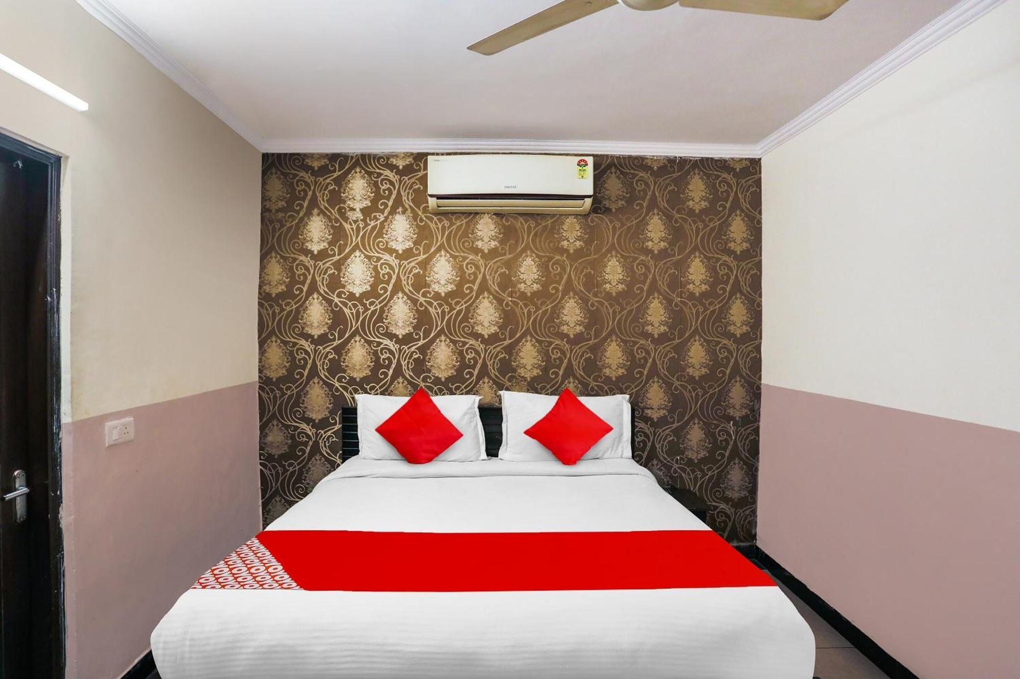 Hotel O Royal Galaxy New Delhi Eksteriør bilde