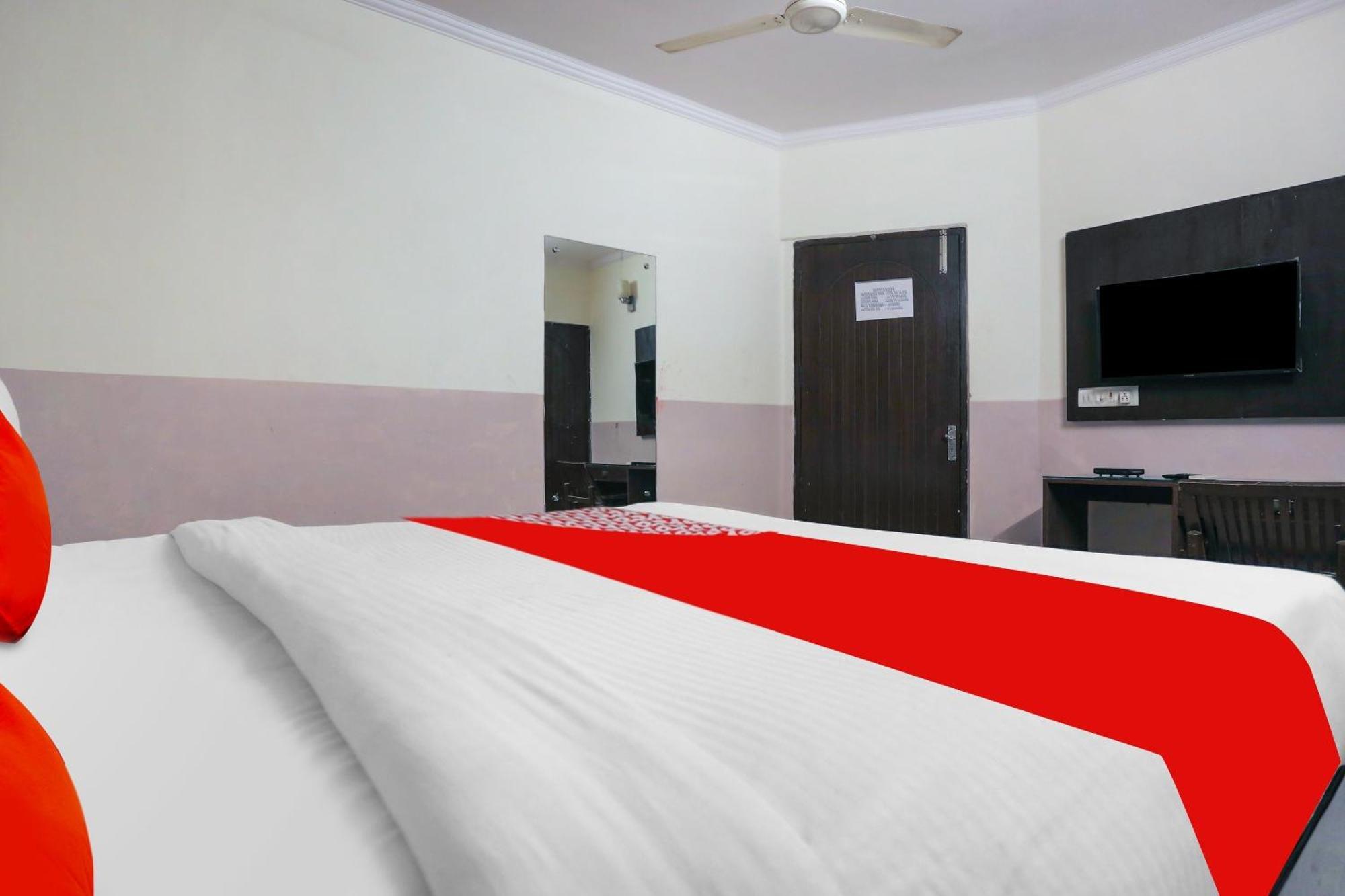 Hotel O Royal Galaxy New Delhi Eksteriør bilde